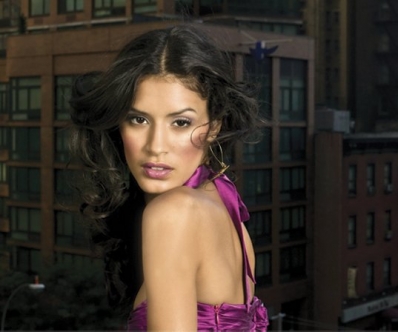 Jaslene Gonzalez
Photo: Josh DeHonney
For: Urban Latino, Issue 80
